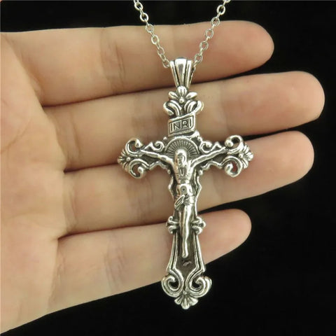 collier croix chétienne