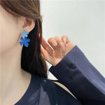 boucle d'oreille bleue