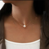 collier une perle blanche