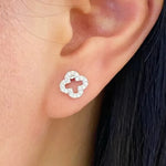 petite boucle d'oreille argent