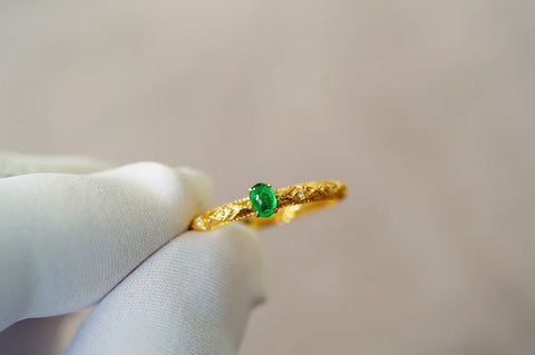 bague emeraude or jaune