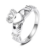 Bague claddagh en argent sterling 925 avec un coeur portant une couronne.