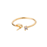 Bague initiale S en acier inoxydable couleur doré.