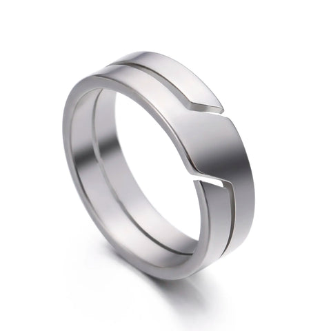 Bague inox couleur argentée à double anneau.