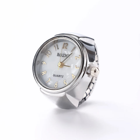 Bague montre couleur argentée en alliage, avec une mini montre à mouvement quartz.