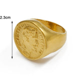 Bague Napoléon dorée avec un motif de pièce de monnaie, avec son diamètre.