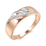 Bague rose gold pour femme avec un anneau orné de pierres.