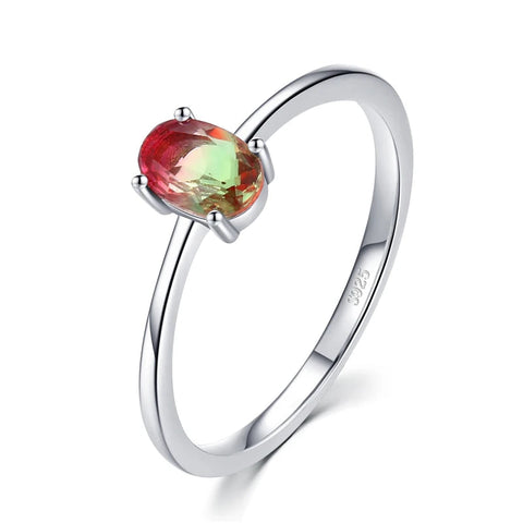 Bague tourmaline en argent 925 avec une pierre ovale.