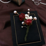 Petit broche représentant un bouquet de fleurs orné de joyaux pouvant être mis dans la poche d’une veste